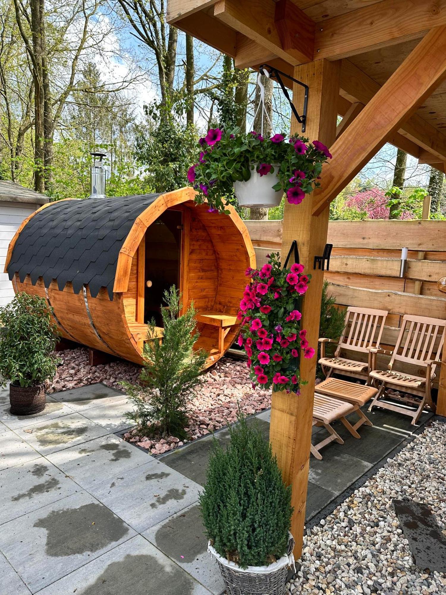 Chalet Harmony Prive Wellness Putten Oda fotoğraf